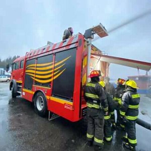 Nuevo Carro Bomba B-3 de la Tercera Compañía de Valdivia