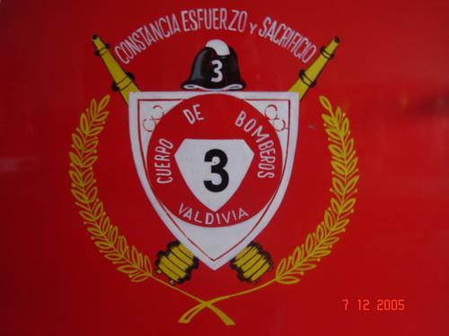 Escudo de la Tercera Compañía de Bomberos de Valdivia